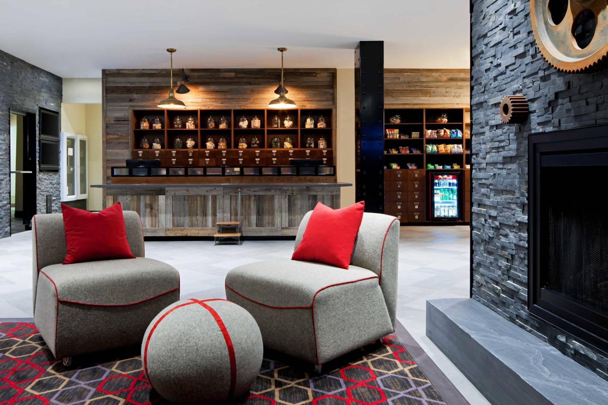 Four Points By Sheraton Edmundston Hotel & Conference Center מראה חיצוני תמונה